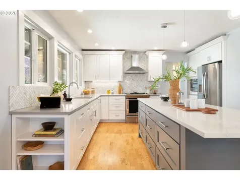 2370 SW Timberline Drive Portland OR 97225