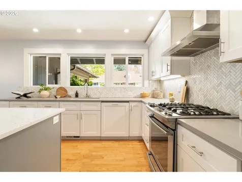 2370 SW Timberline Drive Portland OR 97225