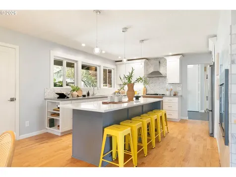 2370 SW Timberline Drive Portland OR 97225