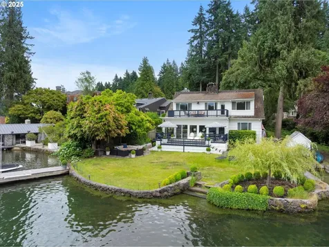 1667 Lake Front Road Lake Oswego OR 97034