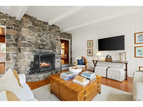1667 Lake Front Road Lake Oswego OR 97034