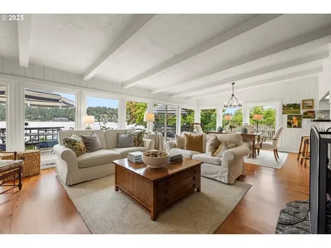 1667 Lake Front Road Lake Oswego OR 97034