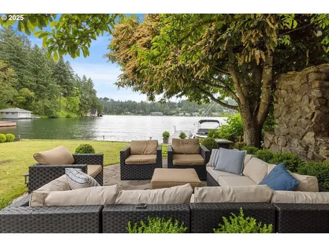 1667 Lake Front Road Lake Oswego OR 97034