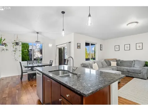 4116 N 3rd Circle Ridgefield WA 98642