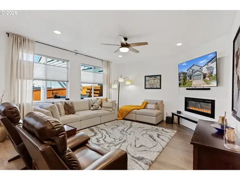 899 NE Trillium Drive Estacada OR 97023