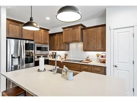 899 NE Trillium Drive Estacada OR 97023