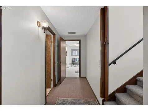 10685 Oak Drive SE Salem OR 97306
