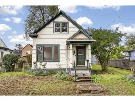 4857 NE 11th Avenue Portland OR 97211