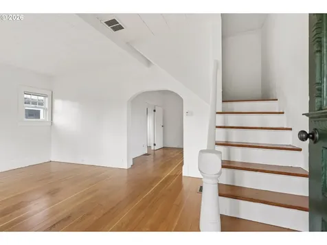 4857 NE 11th Avenue Portland OR 97211