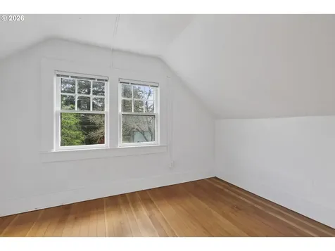 4857 NE 11th Avenue Portland OR 97211