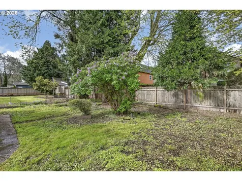 4857 NE 11th Avenue Portland OR 97211