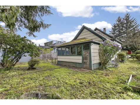 4857 NE 11th Avenue Portland OR 97211