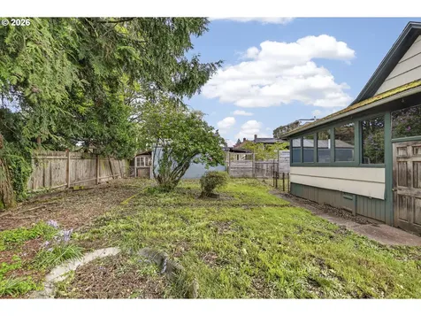 4857 NE 11th Avenue Portland OR 97211