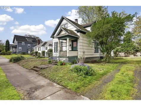 4857 NE 11th Avenue Portland OR 97211