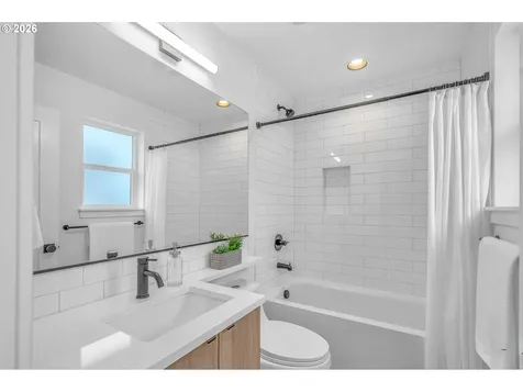 6471 SE Ramona Street Portland OR 97206