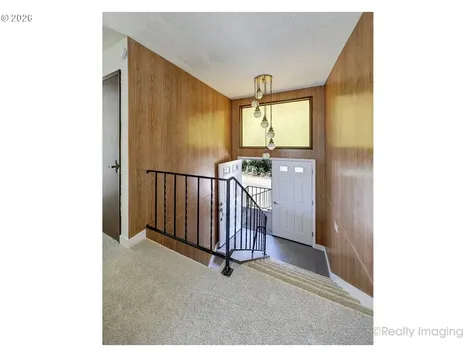 6902 SW 2nd Avenue Portland OR 97219