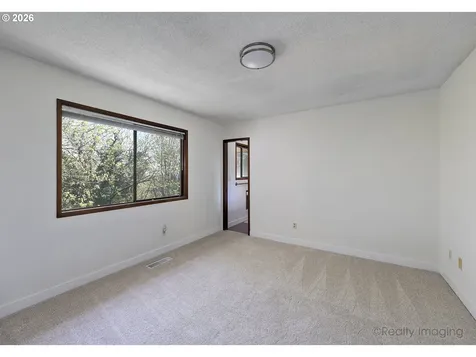 6902 SW 2nd Avenue Portland OR 97219