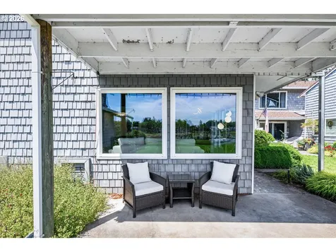520 N Hayden Bay Drive Portland OR 97217