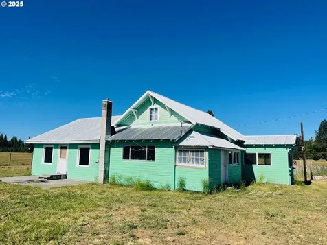 221 Lake Road Glenwood WA 98619