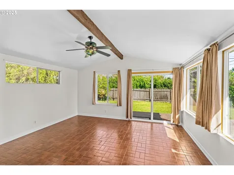 2267 Dornoch Street Springfield OR 97477