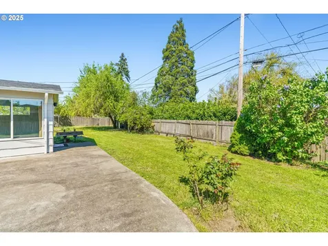 2267 Dornoch Street Springfield OR 97477