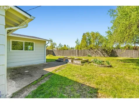 2267 Dornoch Street Springfield OR 97477