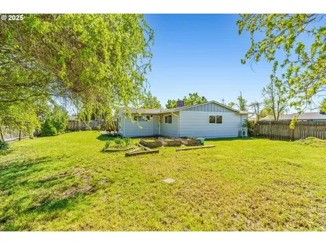 2267 Dornoch Street Springfield OR 97477