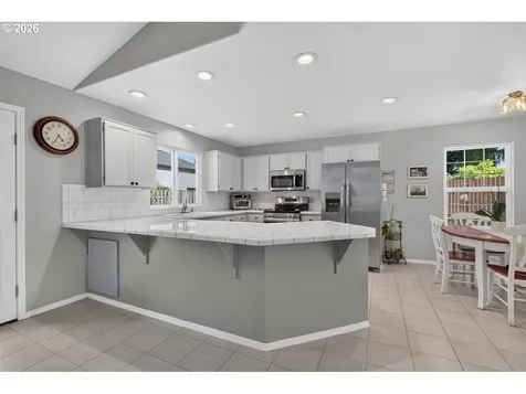 11305 NE 35th Avenue Vancouver WA 98686