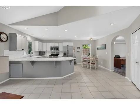 11305 NE 35th Avenue Vancouver WA 98686