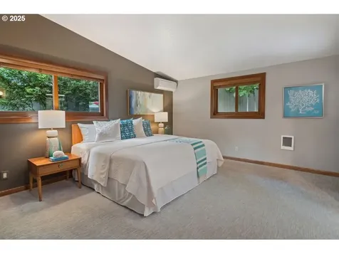 7725 SW Stewart Street Portland OR 97223