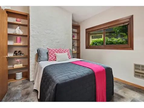 7725 SW Stewart Street Portland OR 97223