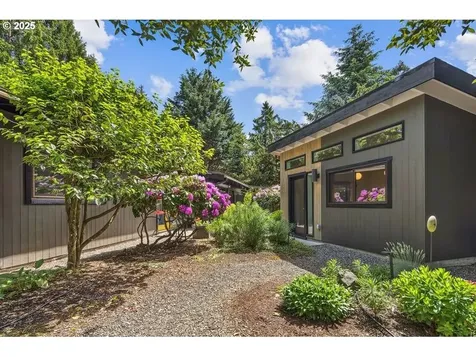 7725 SW Stewart Street Portland OR 97223