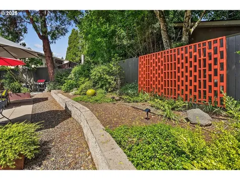 7725 SW Stewart Street Portland OR 97223