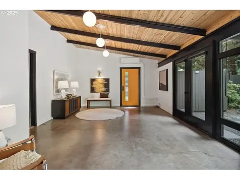 7725 SW Stewart Street Portland OR 97223