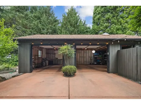7725 SW Stewart Street Portland OR 97223