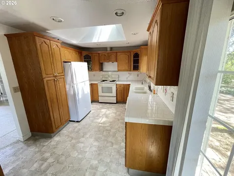 1860 SW 193rd Court Beaverton OR 97003