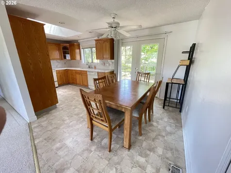 1860 SW 193rd Court Beaverton OR 97003