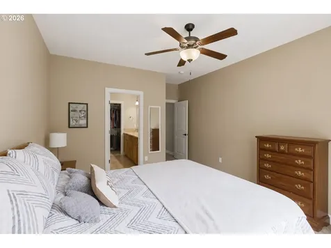 114 Muirfield Court SE Salem OR 97306