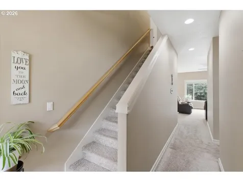 114 Muirfield Court SE Salem OR 97306