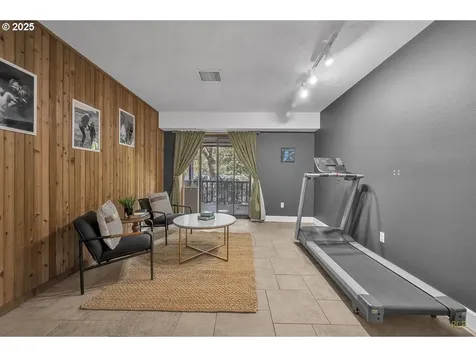 4824 SW Hamilton Court Portland OR 97221