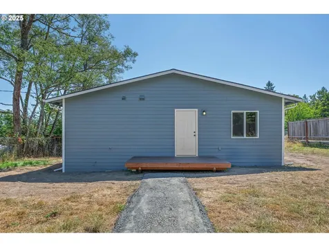 344 Mississippi Avenue Vernonia OR 97064