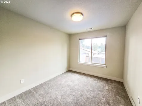 11828 SE Pine Street Portland OR 97216