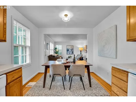 7243 N Hurst Avenue Portland OR 97203
