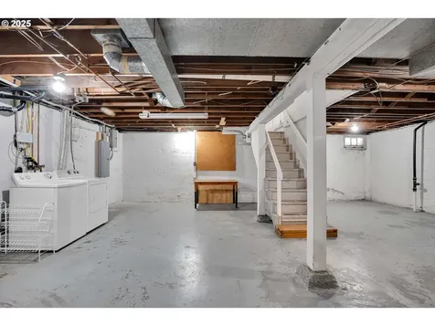 7243 N Hurst Avenue Portland OR 97203