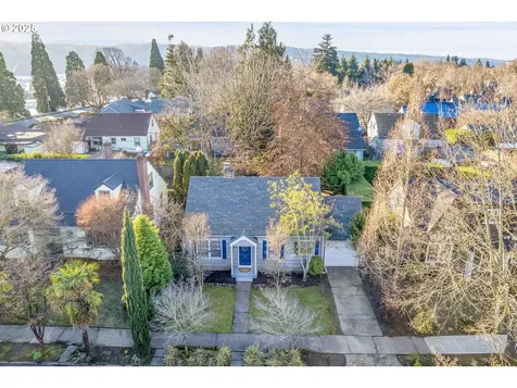 7243 N Hurst Avenue Portland OR 97203