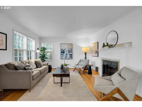 7243 N Hurst Avenue Portland OR 97203