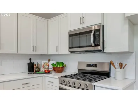 6412 SE Nasha Street Hillsboro OR 97123