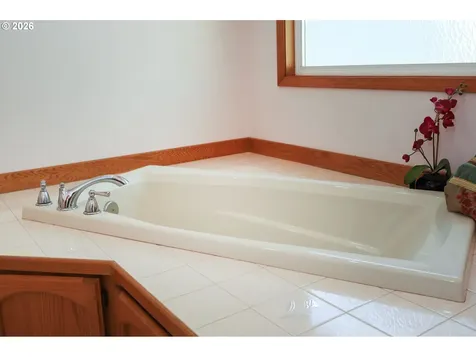 8917 NE 28th Avenue Vancouver WA 98665