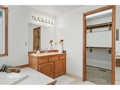 8917 NE 28th Avenue Vancouver WA 98665