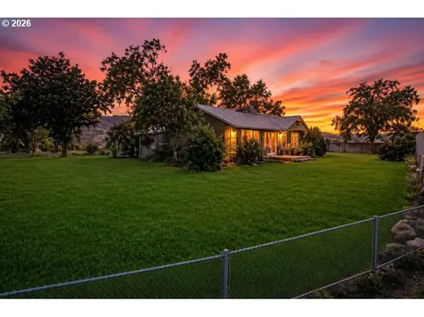 19369 E Highway 26 Mitchell OR 97750